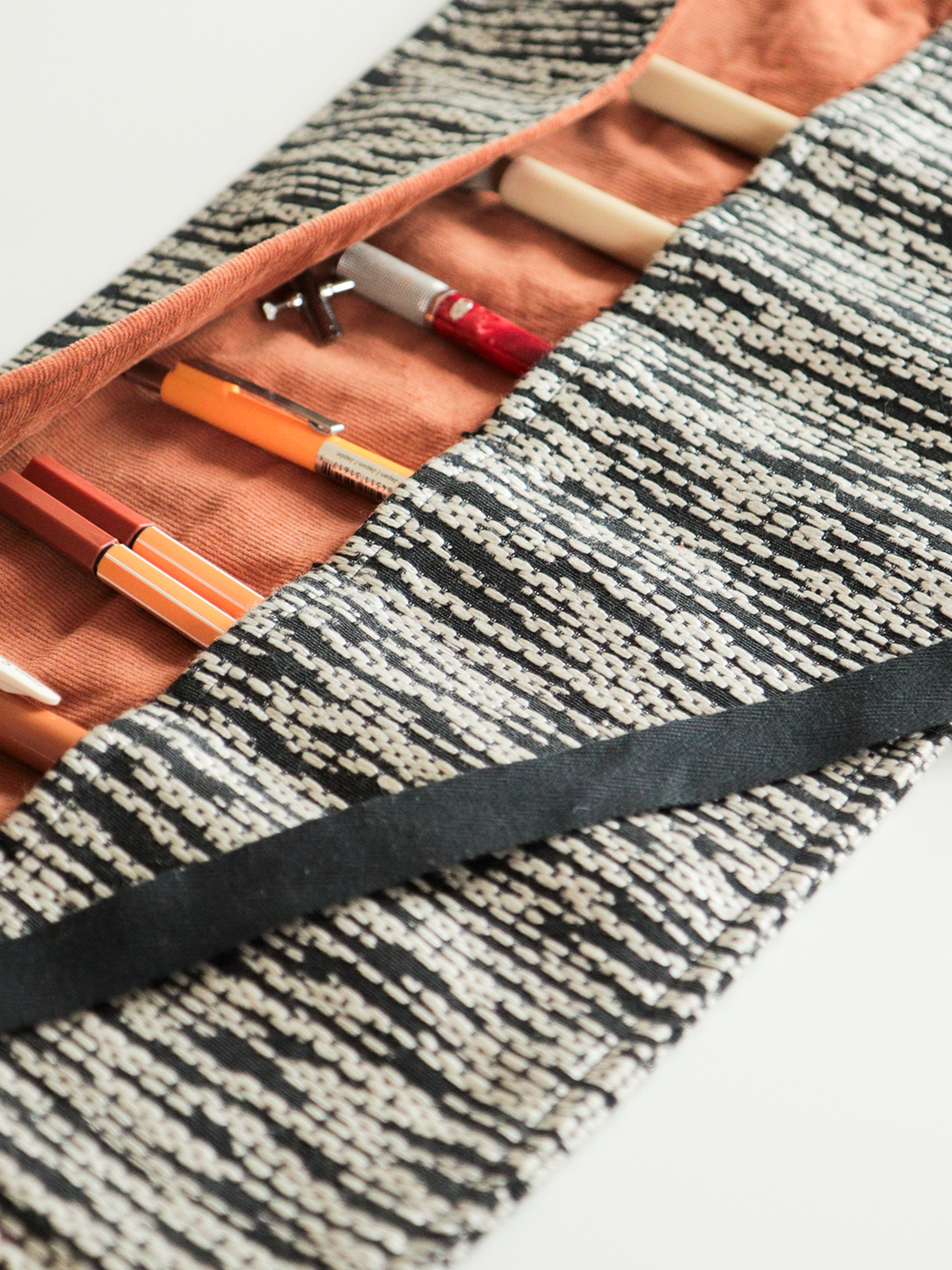 Astuccio arrotolabile per Calligrafia – Mélange