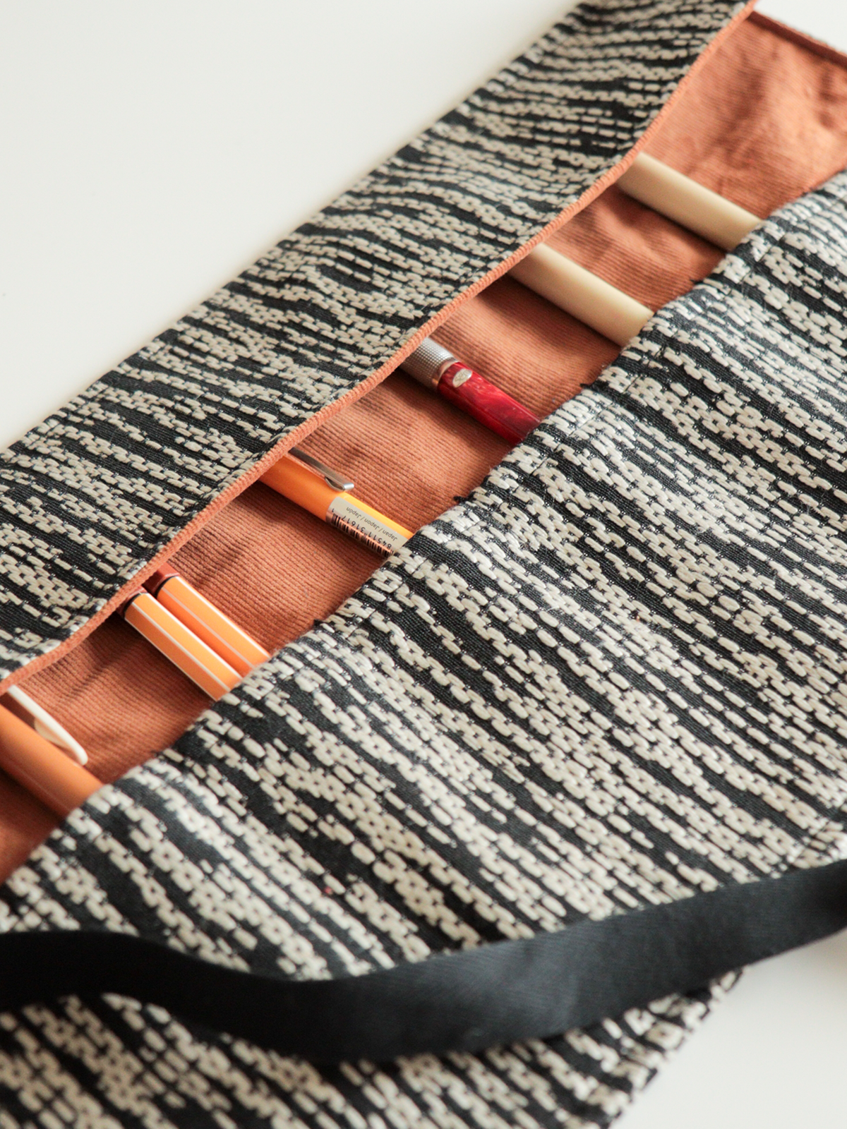 Astuccio arrotolabile per Calligrafia – Mélange