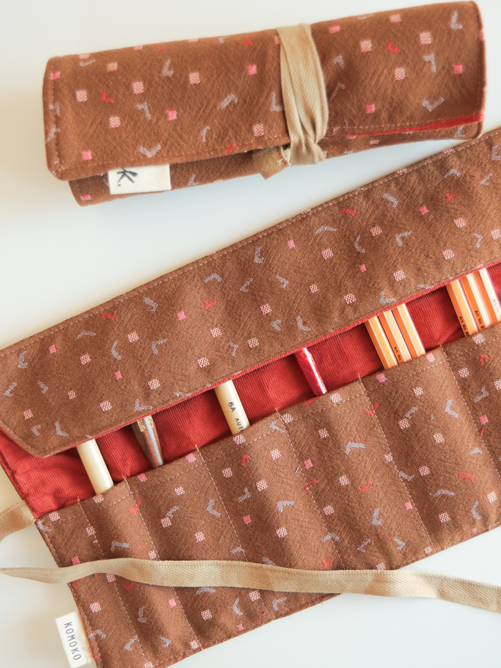 Astuccio arrotolabile per Calligrafia – Terracotta