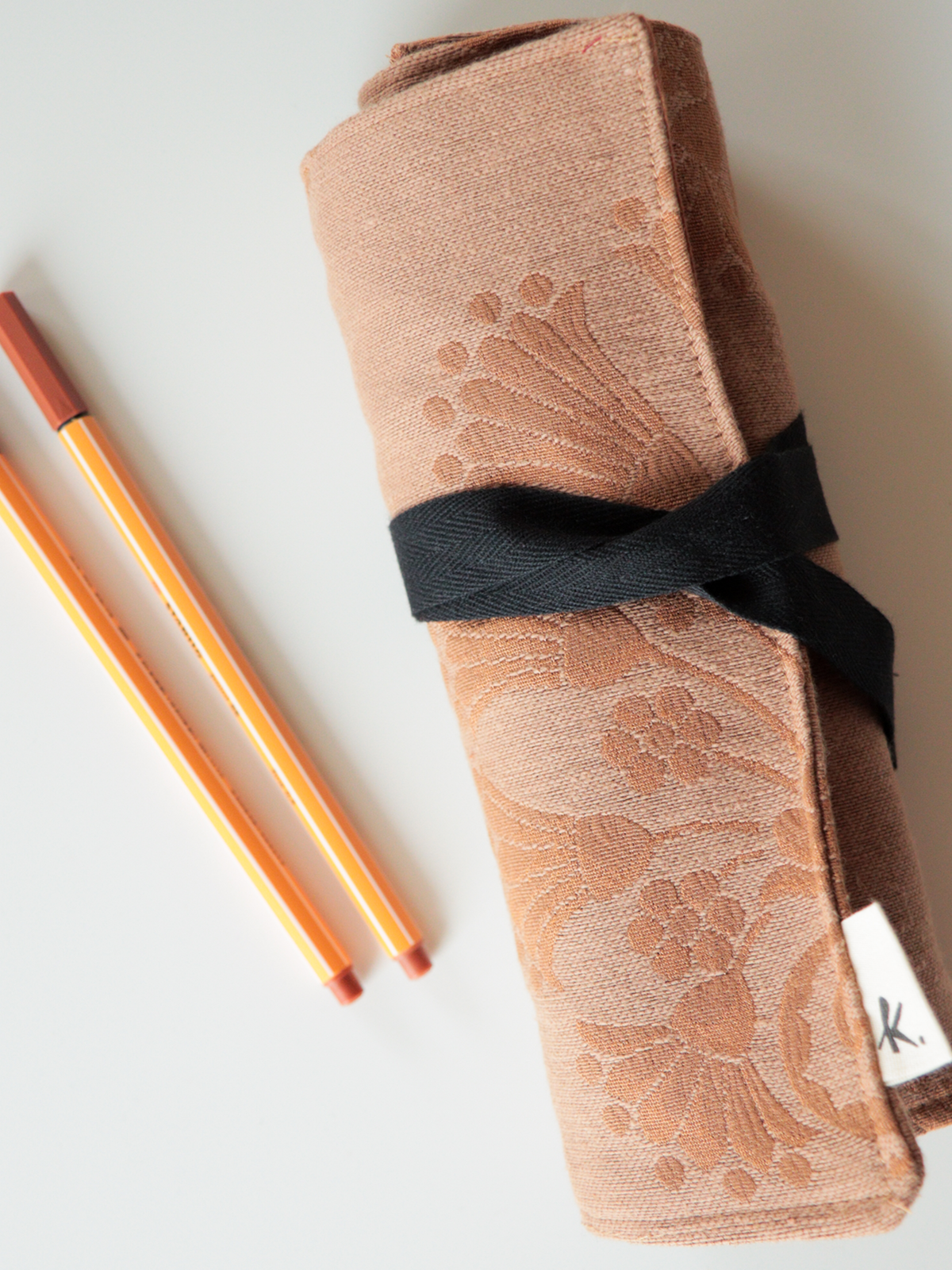 Astuccio arrotolabile per Calligrafia – Damasco