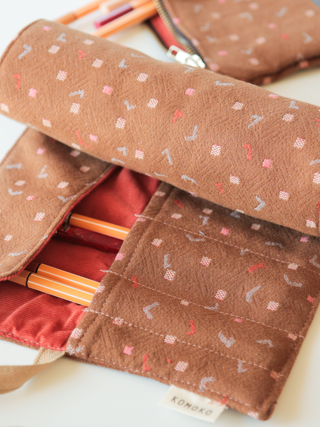 Astuccio arrotolabile per Calligrafia – Terracotta