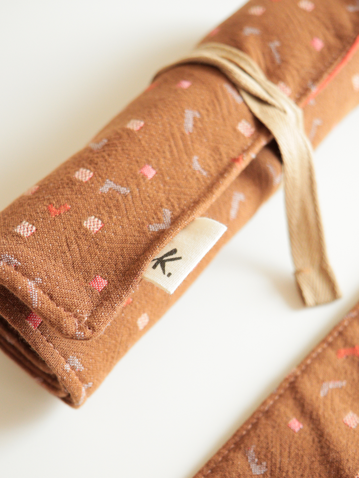 Astuccio arrotolabile per Calligrafia – Terracotta