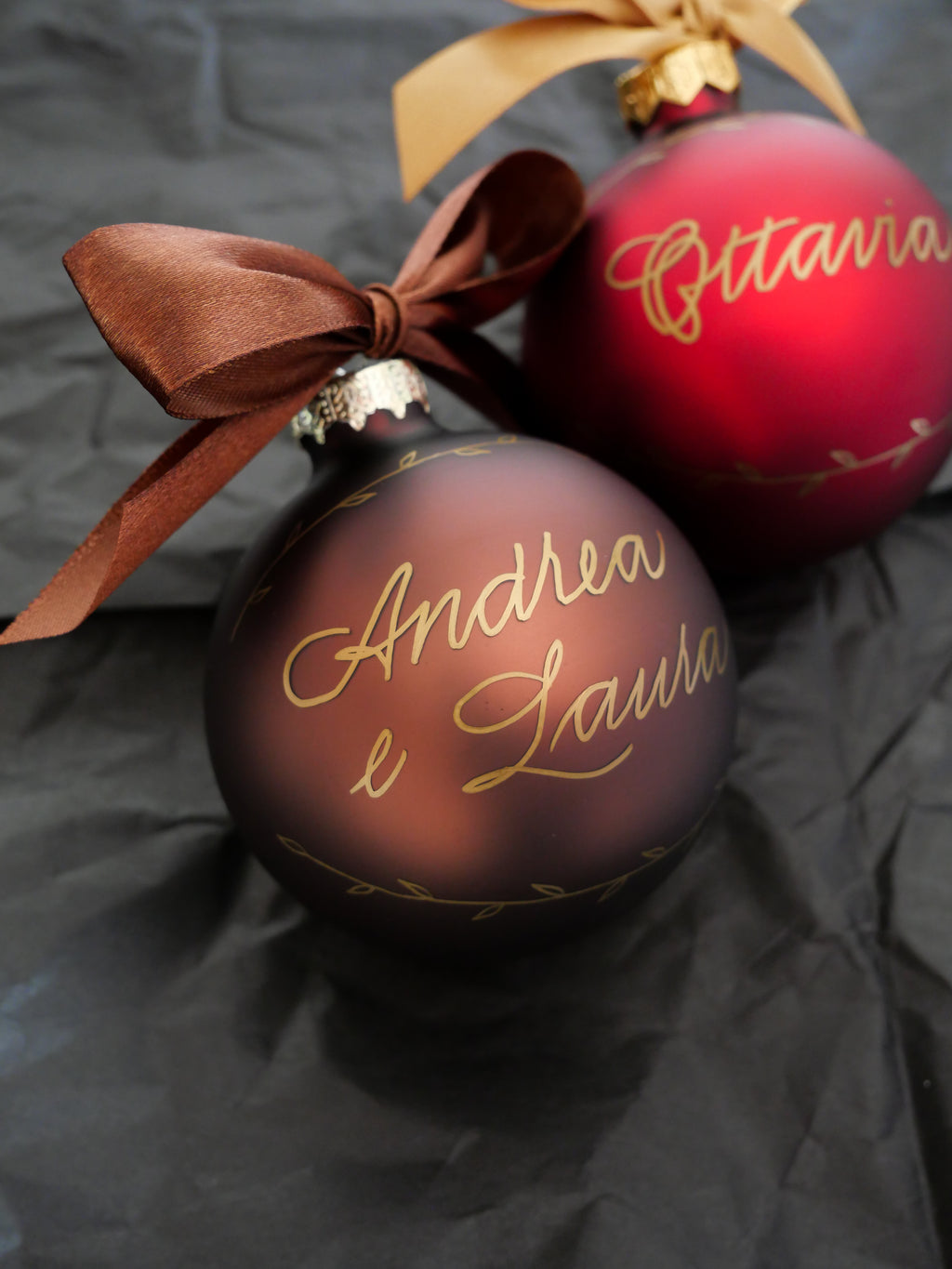 Pallina di Natale personalizzata in vetro con nome scritto a mano